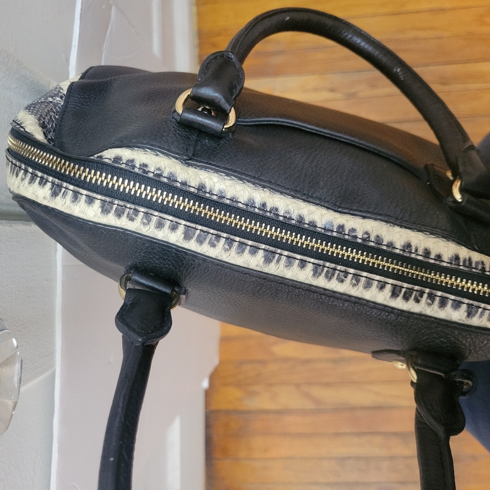 Michael Kors Leather&Faux Python Bowler Bag. Modern Chic Classic Everyday Luxury - Picture 5 of 7